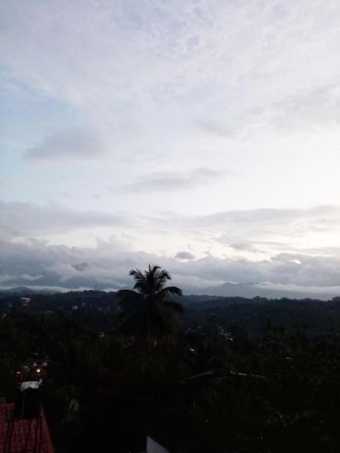 Chandi Mahal Homestay Kandy Exterior foto